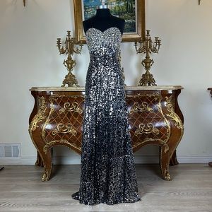 Women,formal all over sequins high slit special Occasion prom dress
